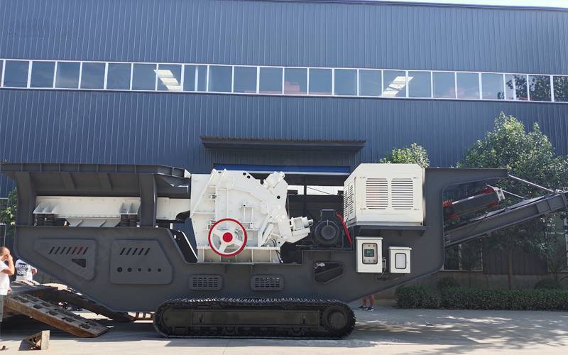 时产300吨的履带式移动破碎站受众多客户的青睐